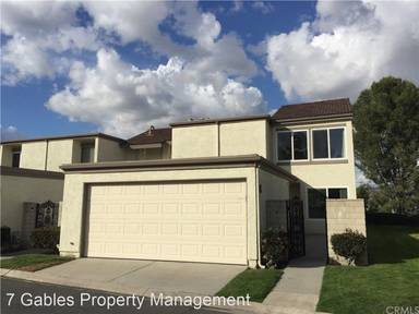 Main picture of 5570 E Vista del Amigo
