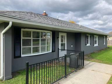 Main picture of 5904 Warren Dr