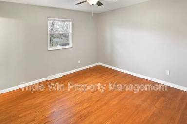 Main picture of 2041 Northaire Ln
