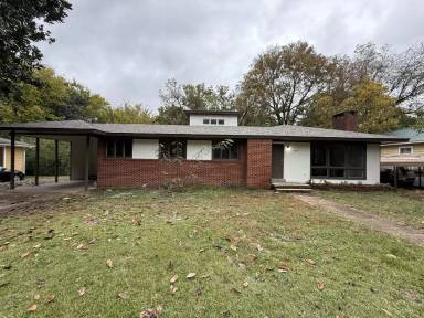 Main picture of 405 Tyus St