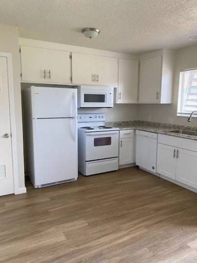 Main picture of 1050 Continental St