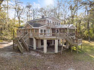 Main picture of 292 Tuckasee King Rd