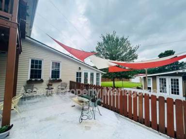 Main picture of 16 Pioneer Ln