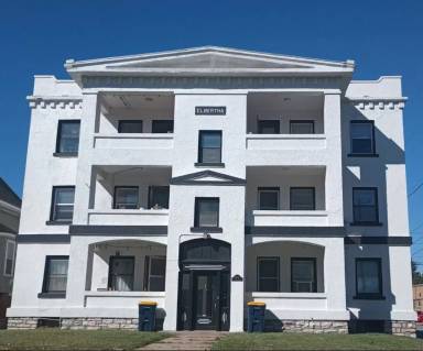 Main picture of 3800 Central St