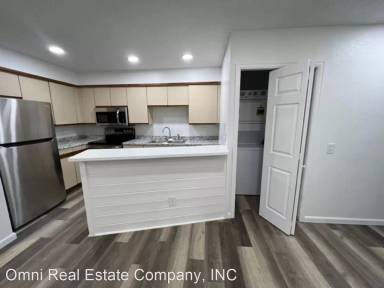 Main picture of 601 Rainbow Dr