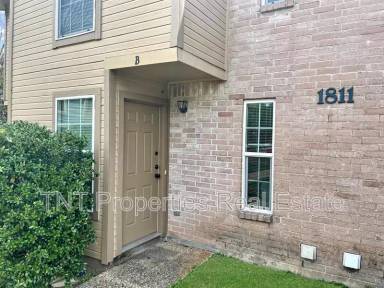 Main picture of 1811 Woodsman Dr
