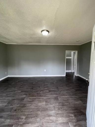 Main picture of 2715 Woodside St