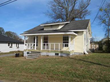 Main picture of 835 Carolina Mill Cir