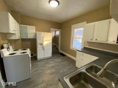 Main picture of 4233 Emmet St