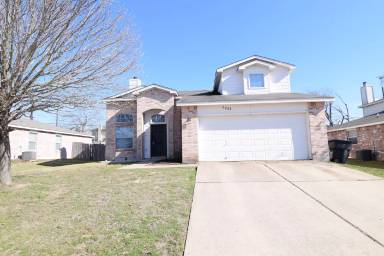 Main picture of 5403 Southern Crossing Dr