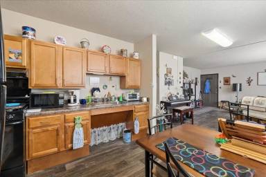 Main picture of 3649 10th Ave S