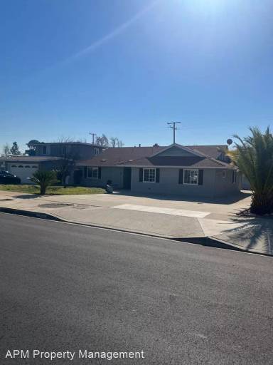 Main picture of 1005 W H St
