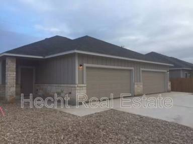 Main picture of 338 Loop 332