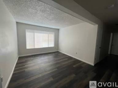 Main picture of 2926 N Tracy Blvd