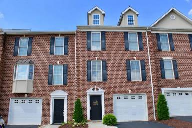 Main picture of 1925 Buttonwood Ct