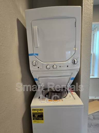 Main picture of 4205 Ellenwood Ave