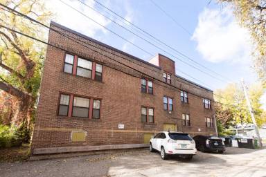 Main picture of 3247 Lyndale Ave S