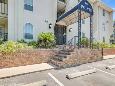 Main picture of The Pointe Condos