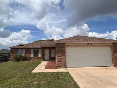 Main picture of 4511 Greyhound Dr