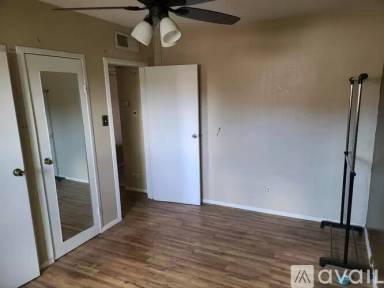 Main picture of 8017 Susan Way