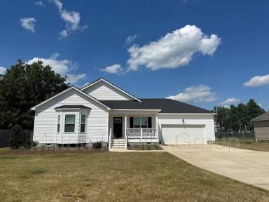 Main picture of 1088 Old US 421