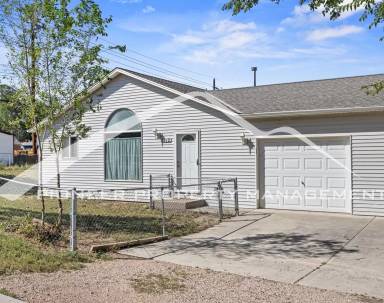 Main picture of 2212 Wheeler Ave