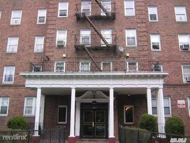 Main picture of 1012 Nameoke St
