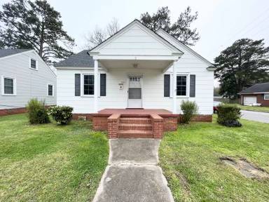 Main picture of 1021 Cedar St
