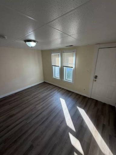 Main picture of 16 Varney St