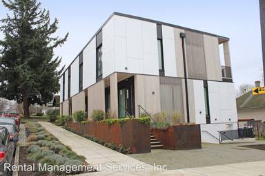 Main picture of 8332 N Willamette Blvd