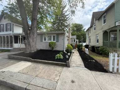 Main picture of 49 West Ave