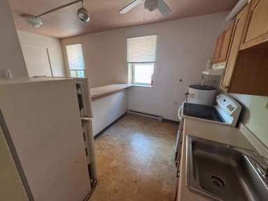 Main picture of 157 W Main St