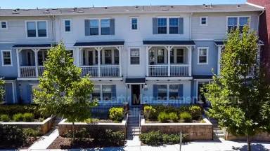 Main picture of 37549 Willow St