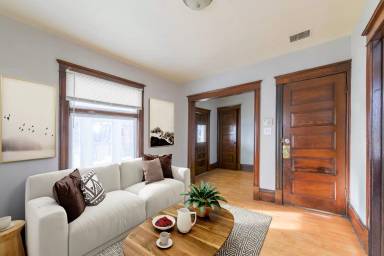 Main picture of 2210 Glenwood Ave