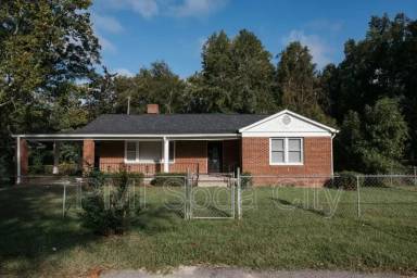 Main picture of 5313 Randall Ave