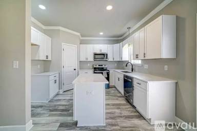 Main picture of 1226 Jessie Way