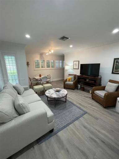 Main picture of 1211 Campo Sano Ave