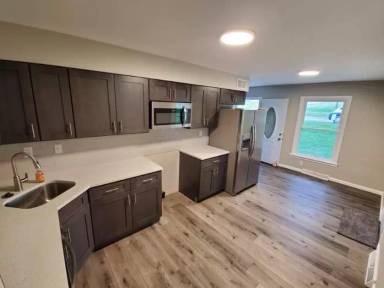 Main picture of 207 Carlisle Ave