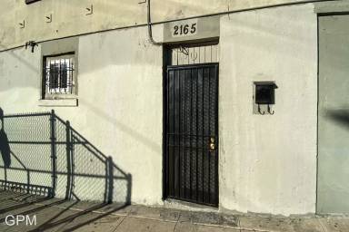 Main picture of 1840 Glendale Blvd