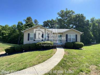 Main picture of 4059 Village Trace Dr