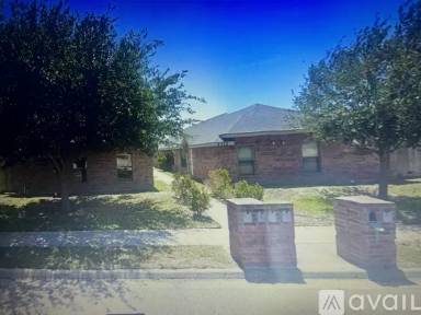 Main picture of 2112 W Western Dr