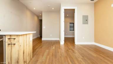 Main picture of 686 Saint Marks Ave