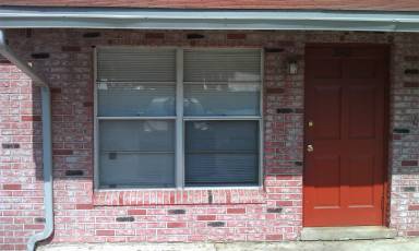 Main picture of 2442 Husson Ave