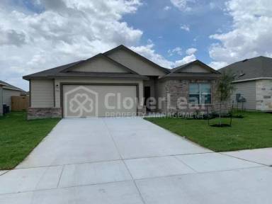 Main picture of 716 Kinglet Ct