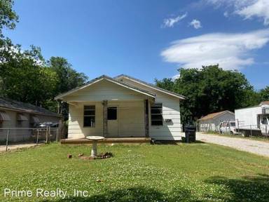 Main picture of 437 NW 26th St