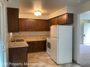 Main picture of 482 18th St NE
