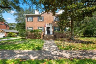 Main picture of 54 Beverly Rd