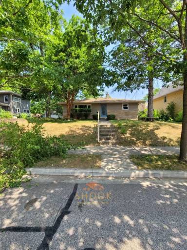 Main picture of 280 Lincoln St