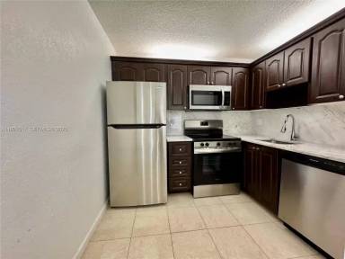 Main picture of 11044 Royal Palm Blvd