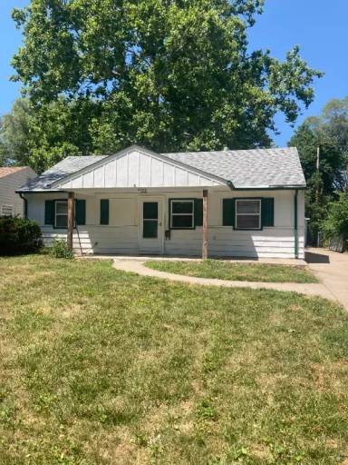 Main picture of 6768 Franklin St